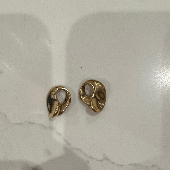 Gold plated clip on ear rings . See photos - Picture 1 of 4